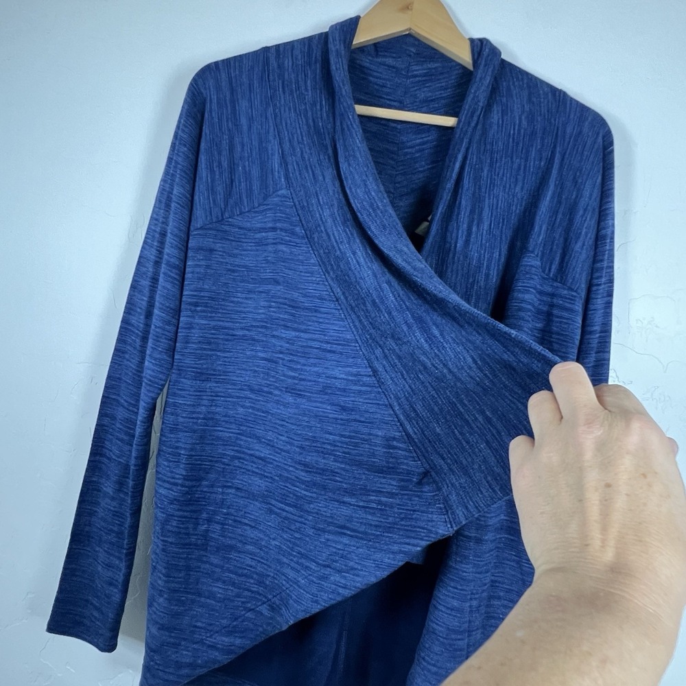 Athleta Womens Nirvana Wear Two Ways Wrap Cardigan Size Small Blue Open Front - Picture 2 of 11